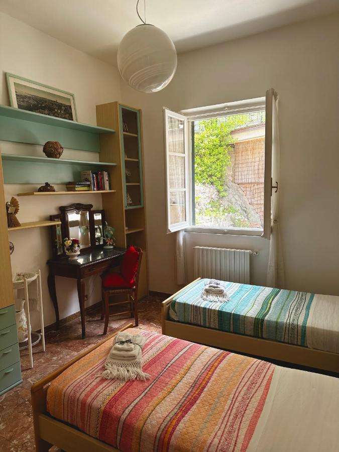 Vila La Casa Dei Due Aranci Albisola Superiore Exteriér fotografie